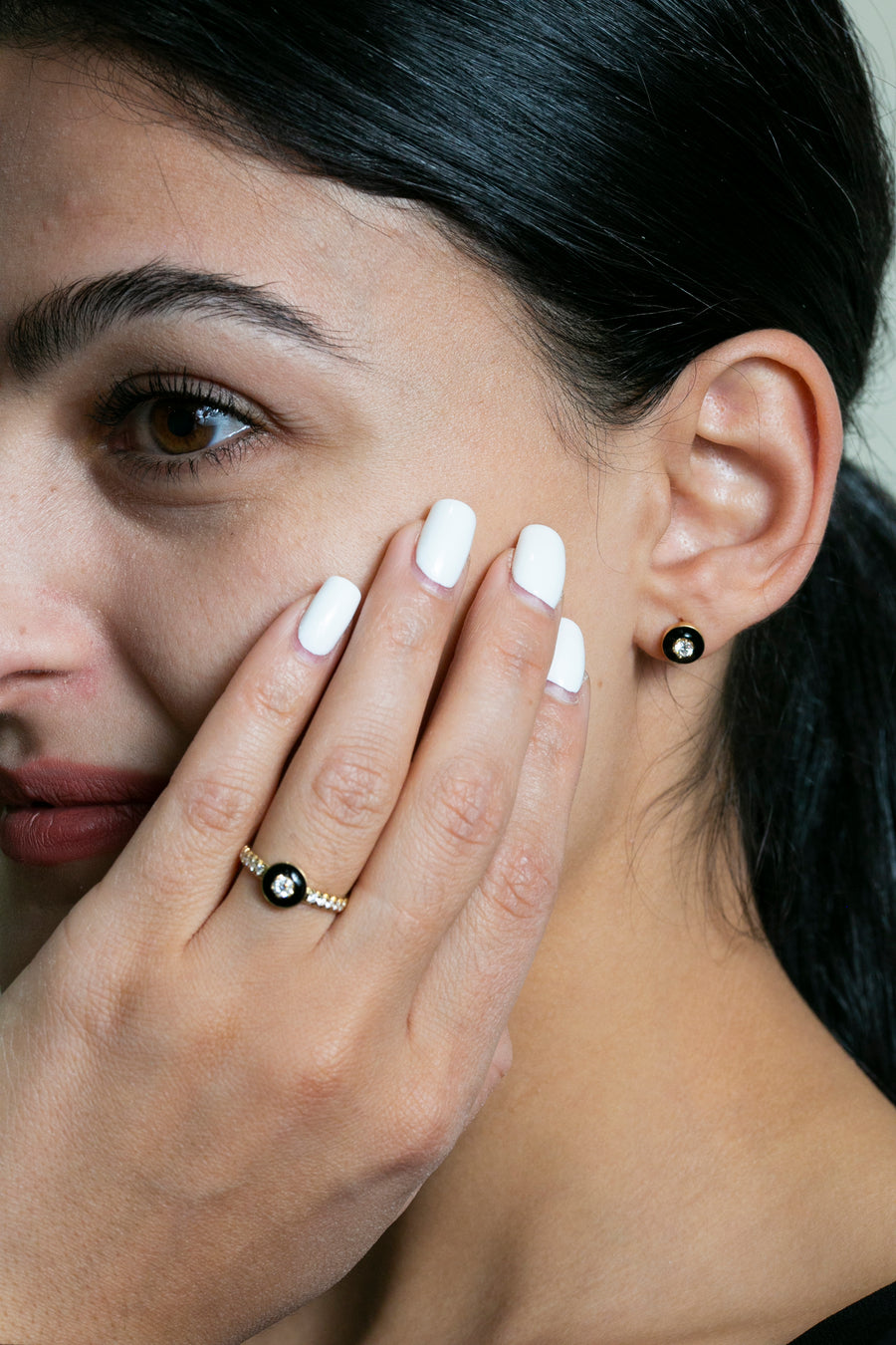 Set of earrings and ring with Onyx Black enamel